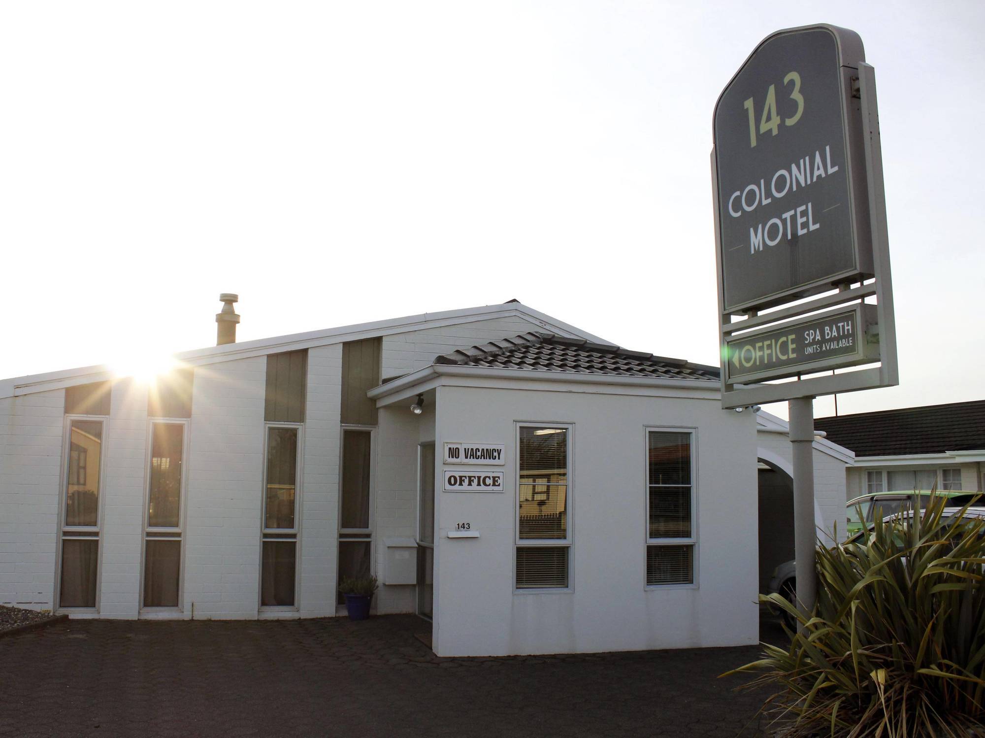 Colonial Motel Инверкаргил Екстериор снимка