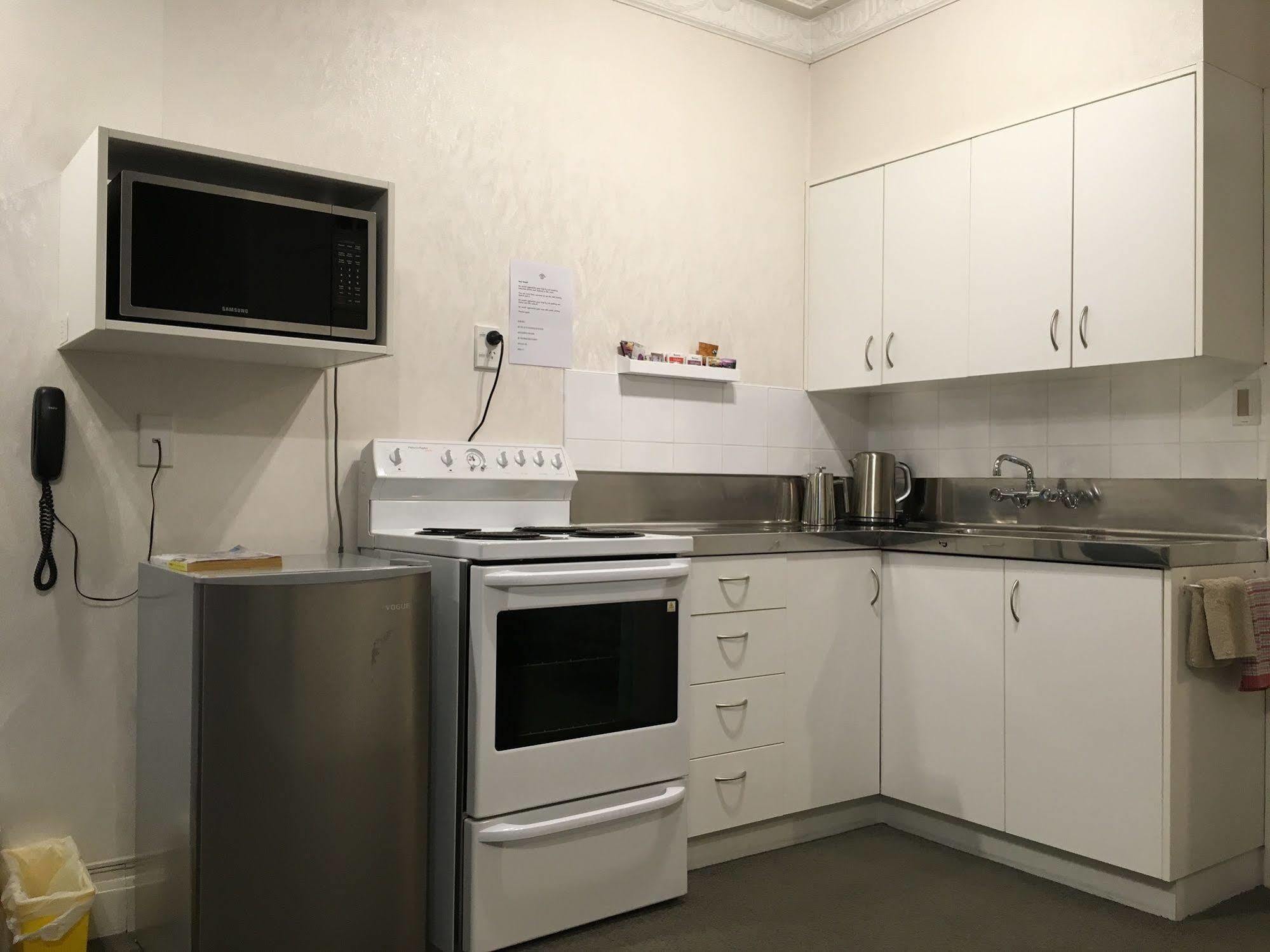 Colonial Motel Инверкаргил Екстериор снимка