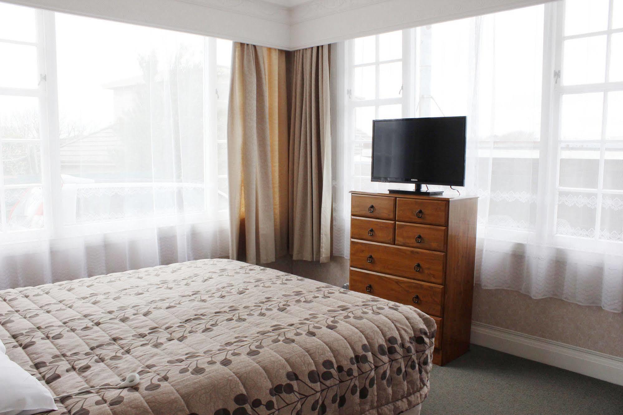Colonial Motel Инверкаргил Екстериор снимка