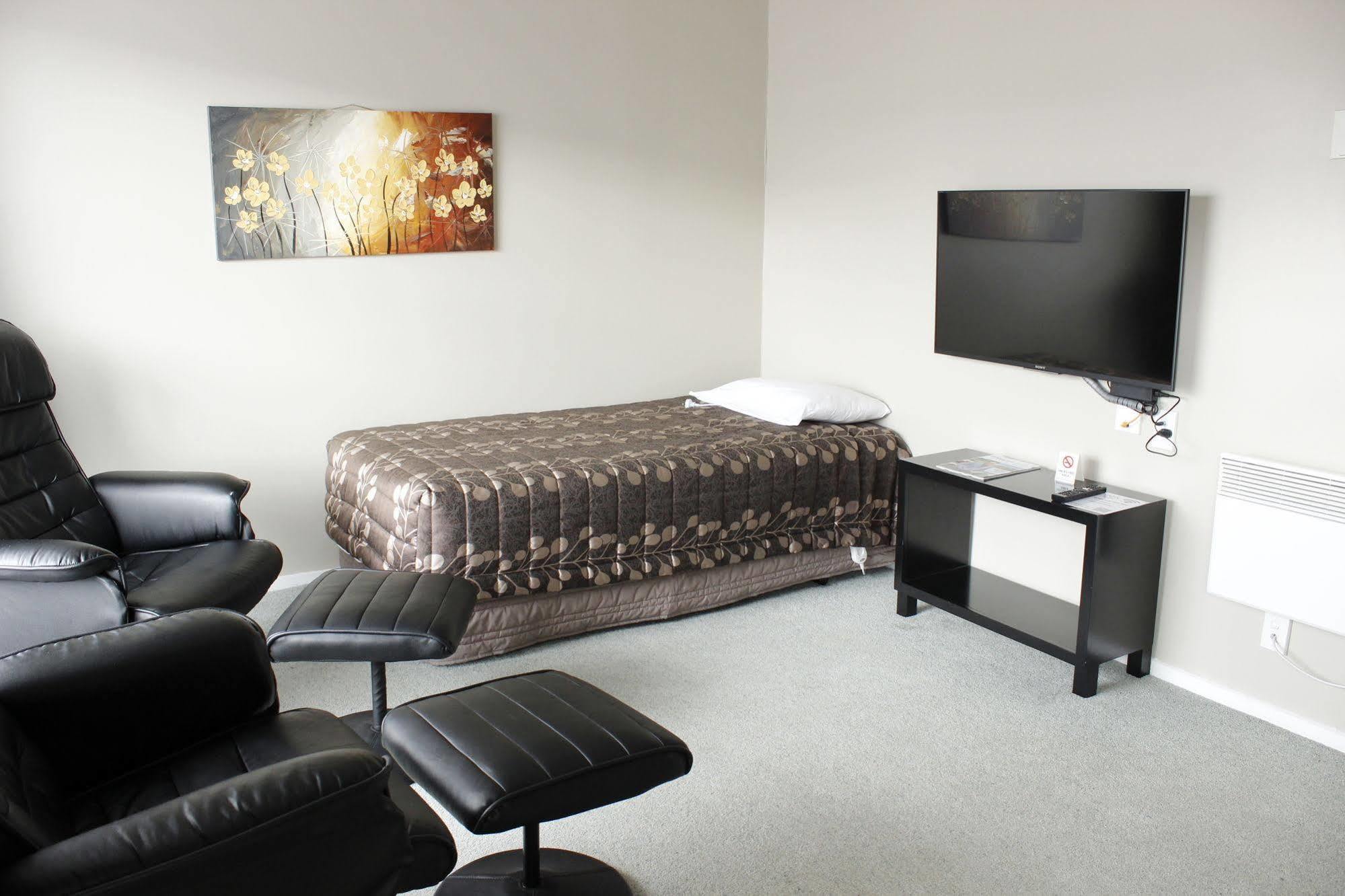 Colonial Motel Инверкаргил Екстериор снимка
