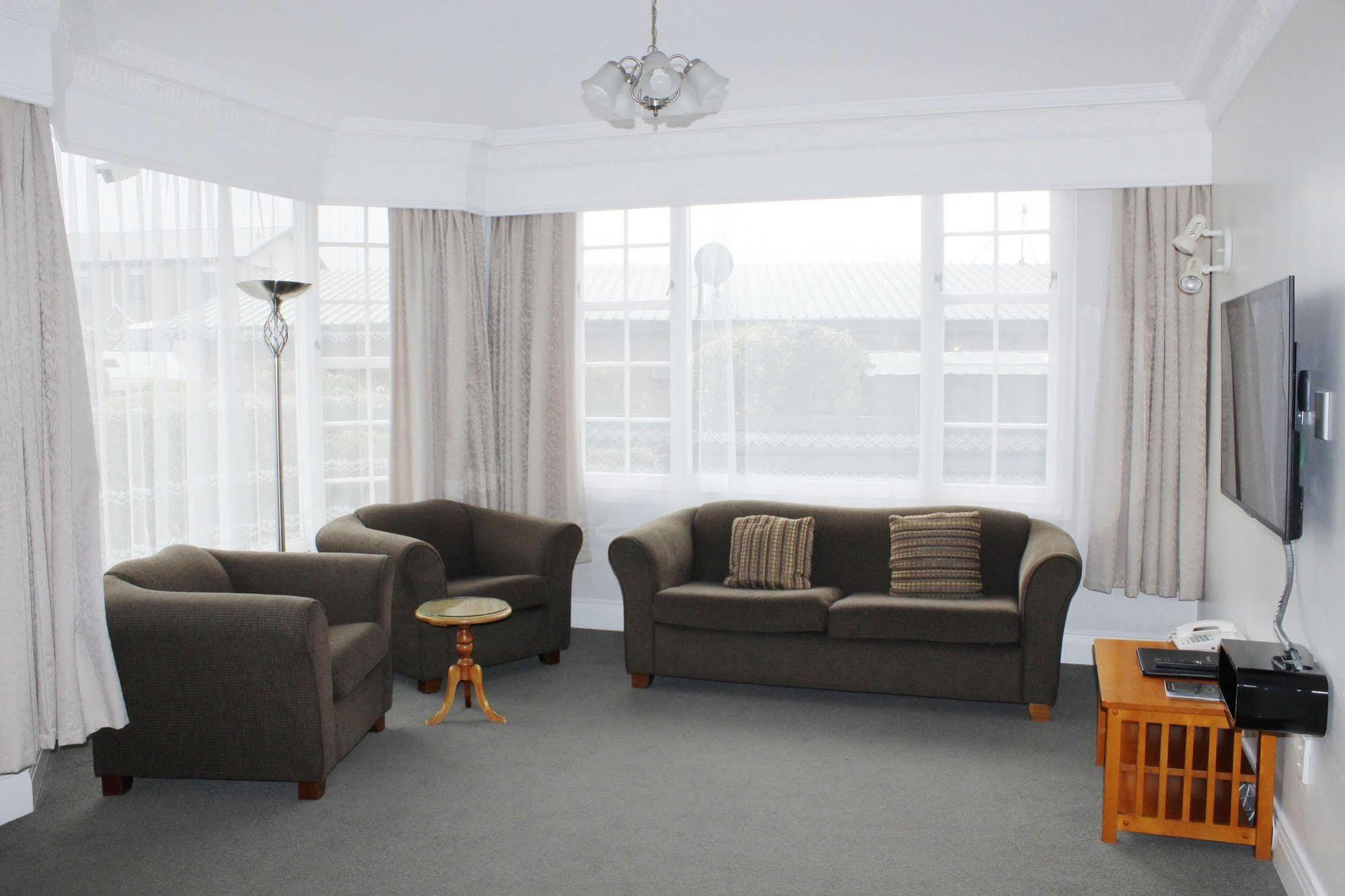 Colonial Motel Инверкаргил Екстериор снимка